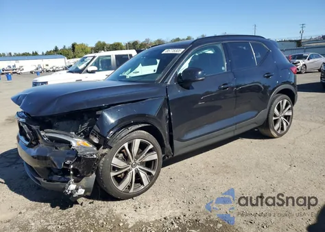 2021 Volvo Xc40 Recharge z USA, uszkodzony, nr VIN YV4ED3URXM2522226